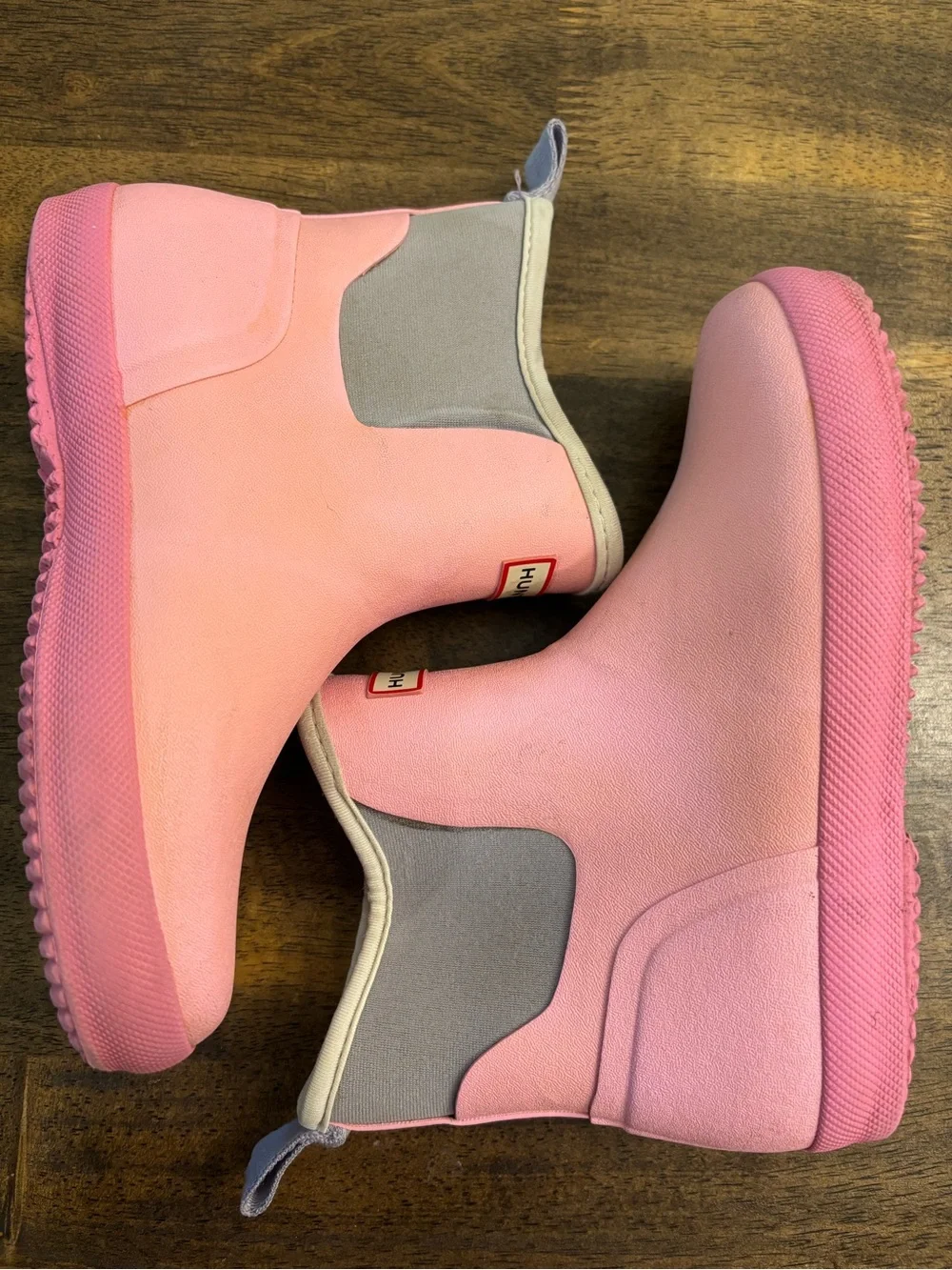 Hunter Kids Size 1 Pink Short Waterproof Rain Boots with Gray Trim